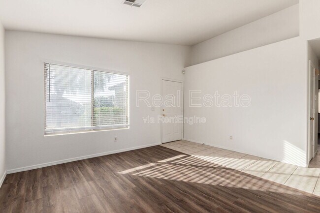 Building Photo - 15928 W Smokey Dr