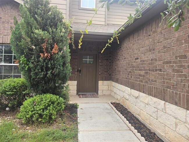 Building Photo - 3112 Armidale Dr