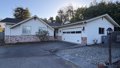 Building Photo - 2808 Harrison Ave