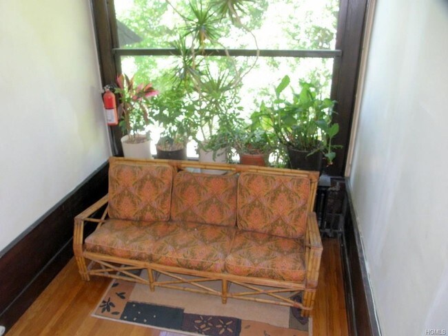 Foto del edificio - 62-66 Grand Ave