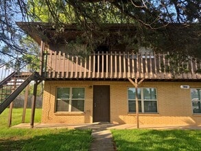 Building Photo - 3527 Elmira Dr