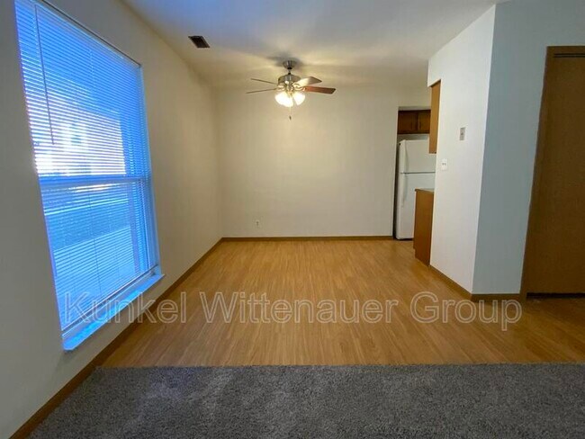 Foto del edificio - 1816 Jamestown Rd