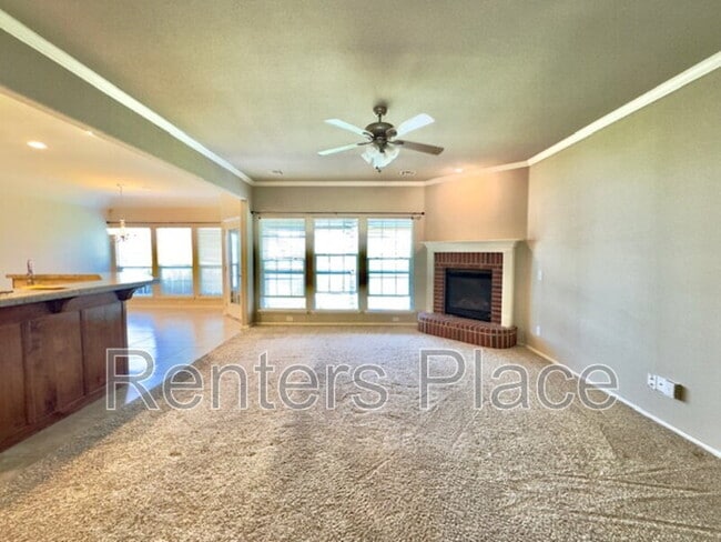 Building Photo - 12515 S Cedar Pl