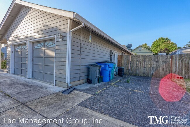 Building Photo - 3 br, 1.5 bath House - 307 NW 49th Street
