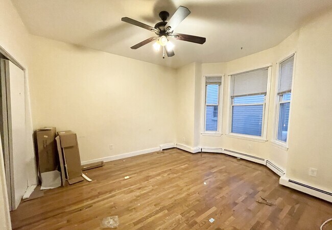 Foto del edificio - 29 Spring Garden St