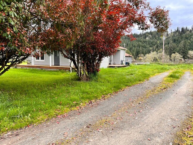 Foto del edificio - 98382 Sitkum Ln