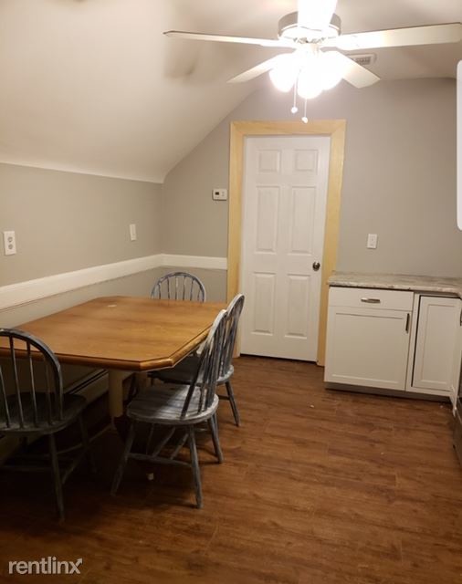 Building Photo - 1 br, 1 bath Apartment - elm st 5 Unit 5