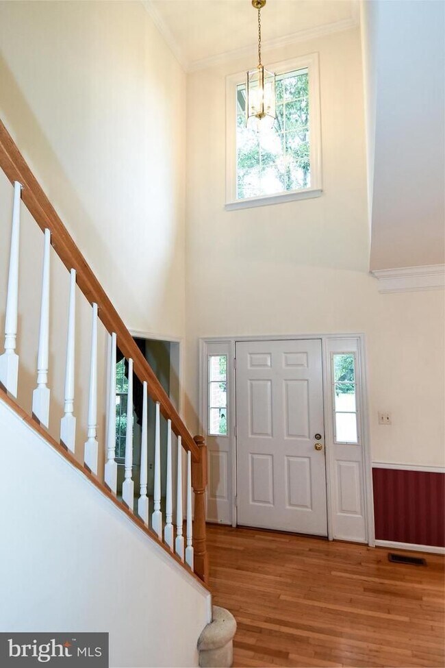 Building Photo - Elegant Brick Colonial on Quiet Cul-de-Sac...
