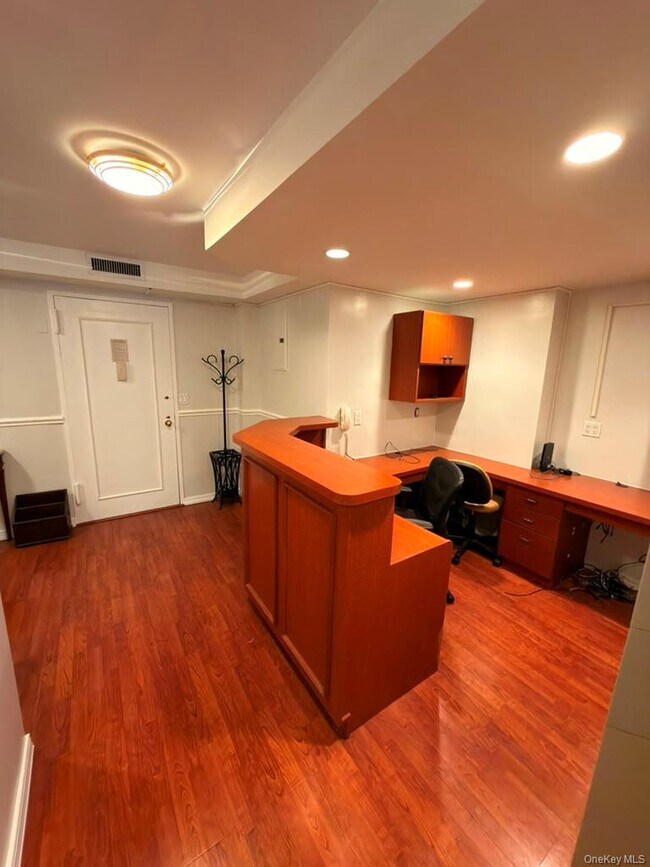 Foto del edificio - 155 W 68th St