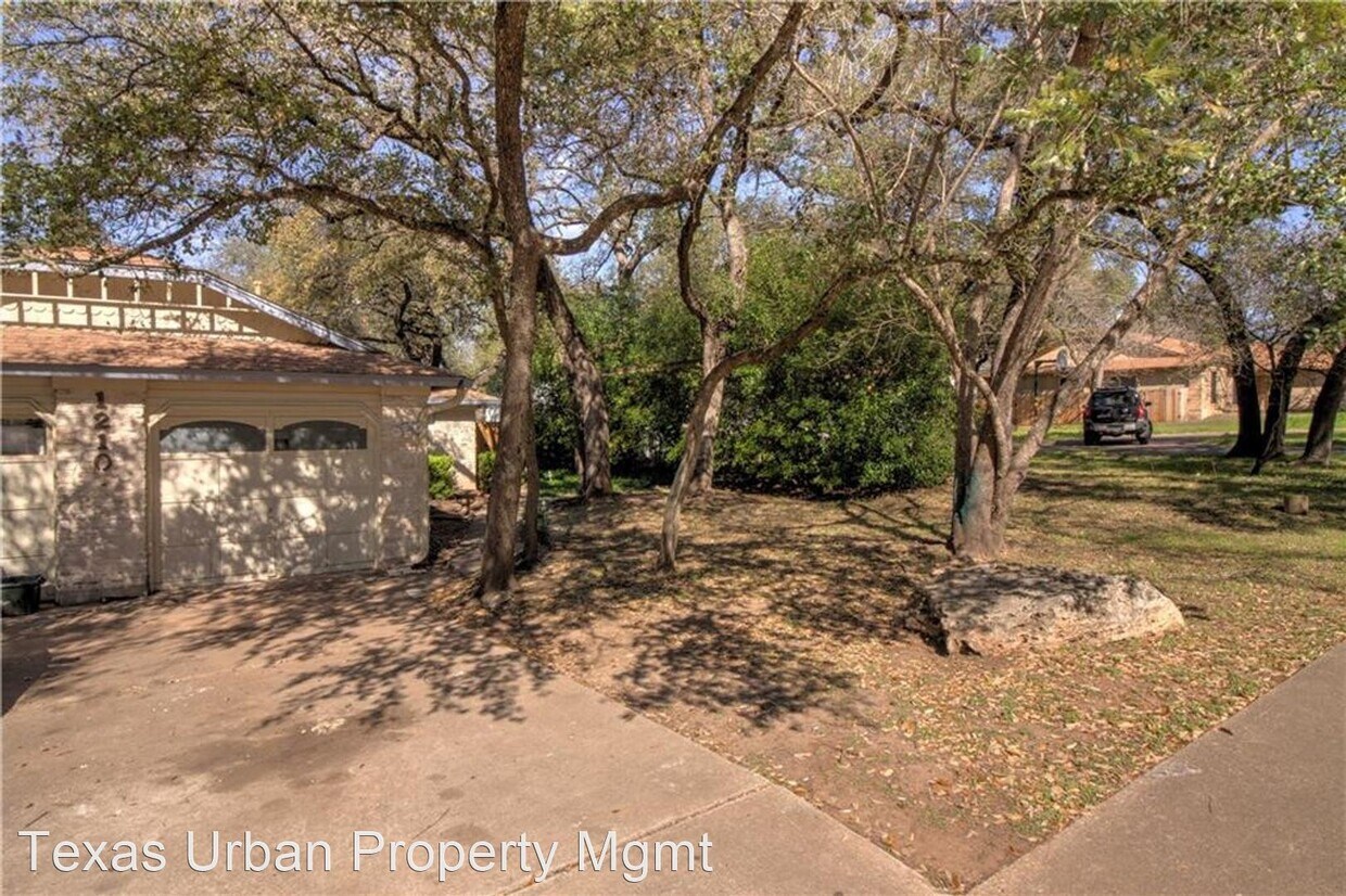 Primary Photo - 12102 Arrowwood Dr