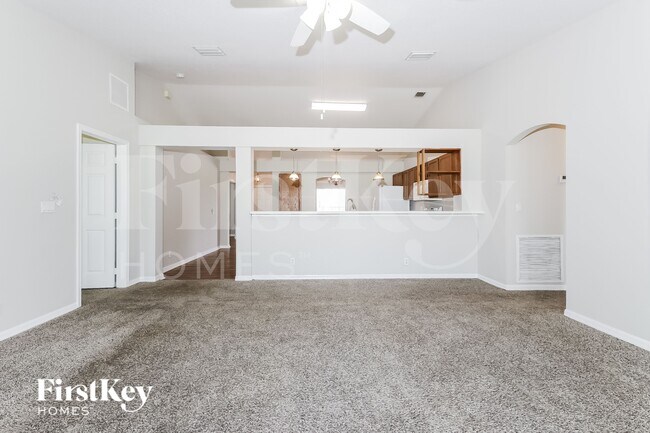 Building Photo - 3526 SW Rosardo St