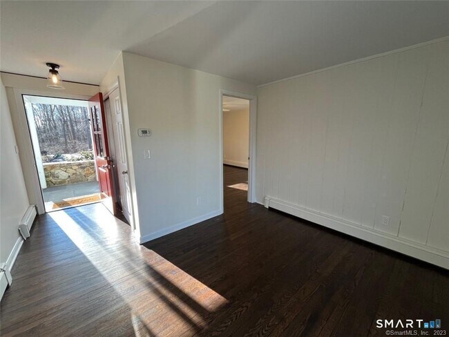 Building Photo - 115 Seir Hill Rd