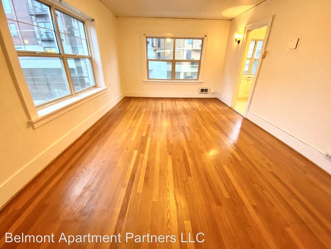 Primary Photo - 516 E Union St