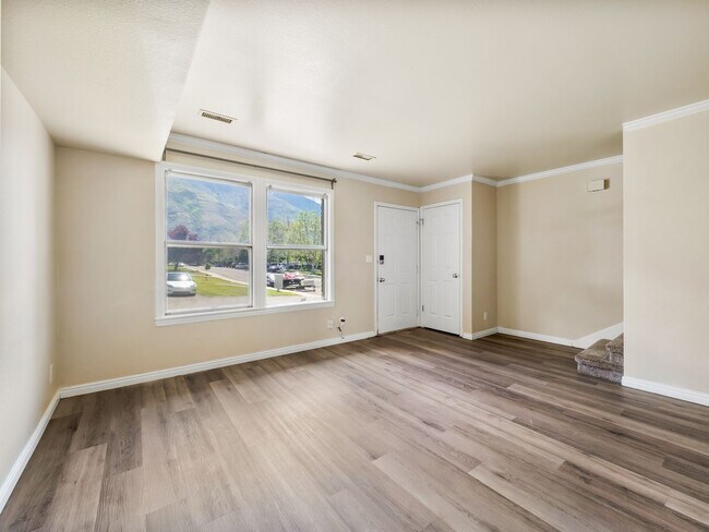 Foto del edificio - Cam-715 E 950 S Provo, UT 84606
