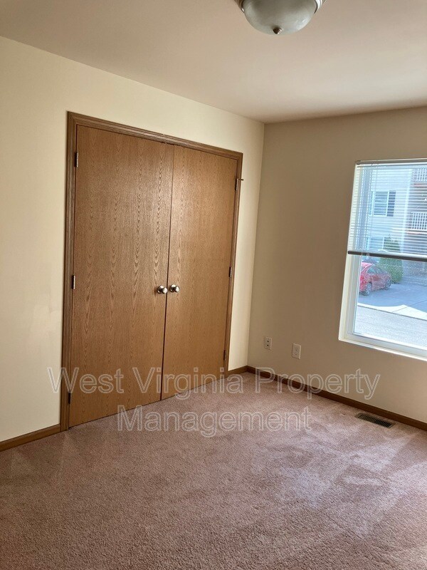 212 Cardinal Wy Unit 61, Lewisburg, WV 24901 Condo for Rent in