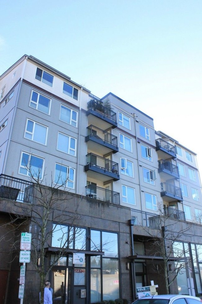 Building Photo - 12334 31st Ave NE