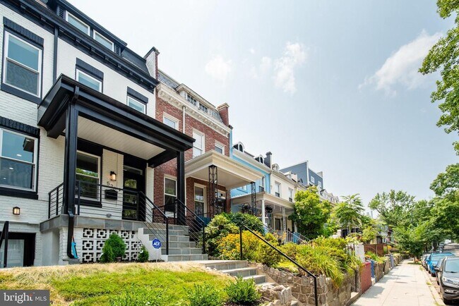 Foto del edificio - 520 Irving St NW