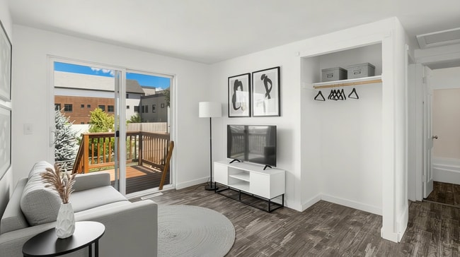 Building Photo - 3 Bedroom Townhome for Rent in Rifle