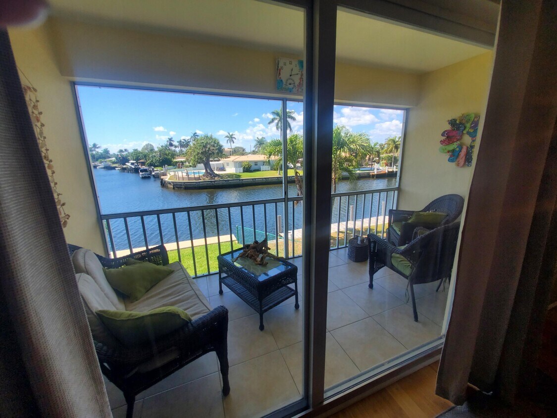 Foto principal - 912 Pine Dr