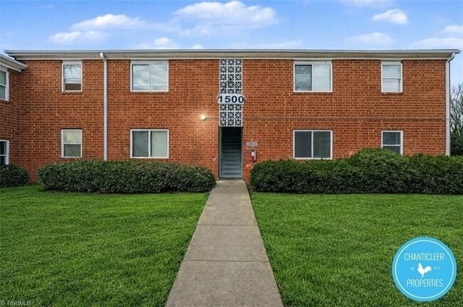 Building Photo - 1500 Autumn Dr