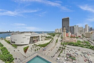 Building Photo - 888 Biscayne Blvd