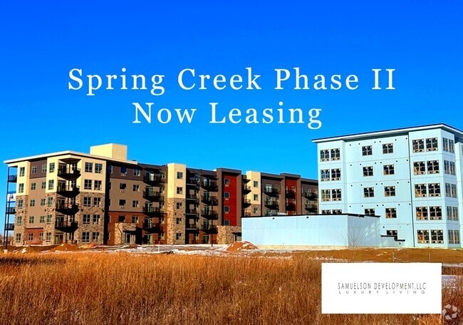Building Photo - Spring Creek Luxury Living