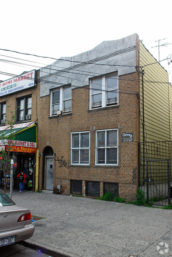 Primary Photo - 1408 Bronx River Ave