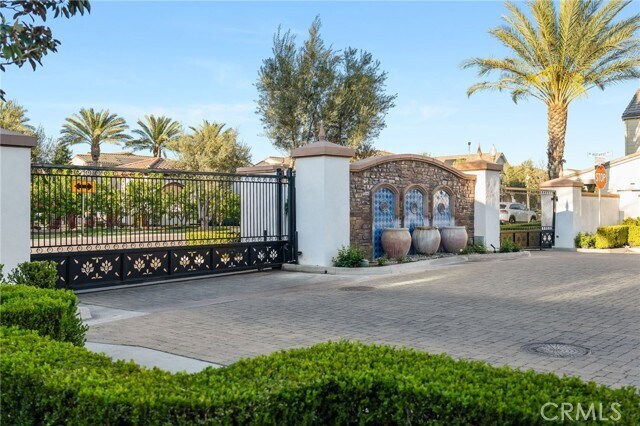 Foto del edificio - 8779 Celebration St