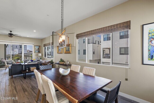 Building Photo - 2061 Rosecrans Ave