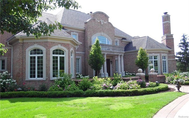 Foto del edificio - 5489 Orchard Ridge Dr