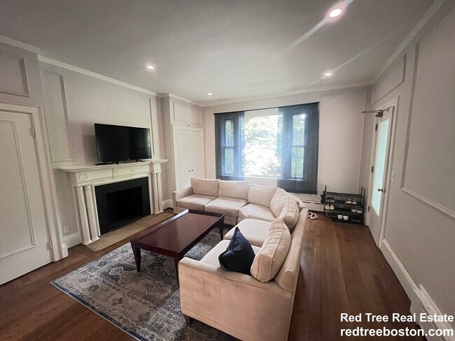 Foto del edificio - 1712 Beacon St
