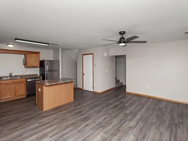 Foto del edificio - Townhouse for Rent!