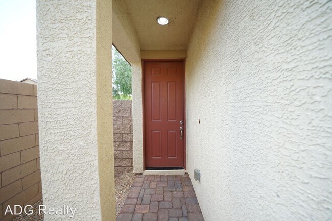 Building Photo - 3 br, 2.5 bath House - 10549 Murphy Plains St