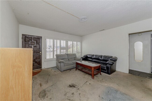 Foto del edificio - 2407 Fisk Ln