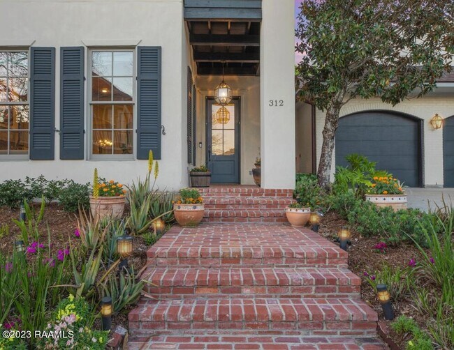 Foto del edificio - 312 Biltmore Way