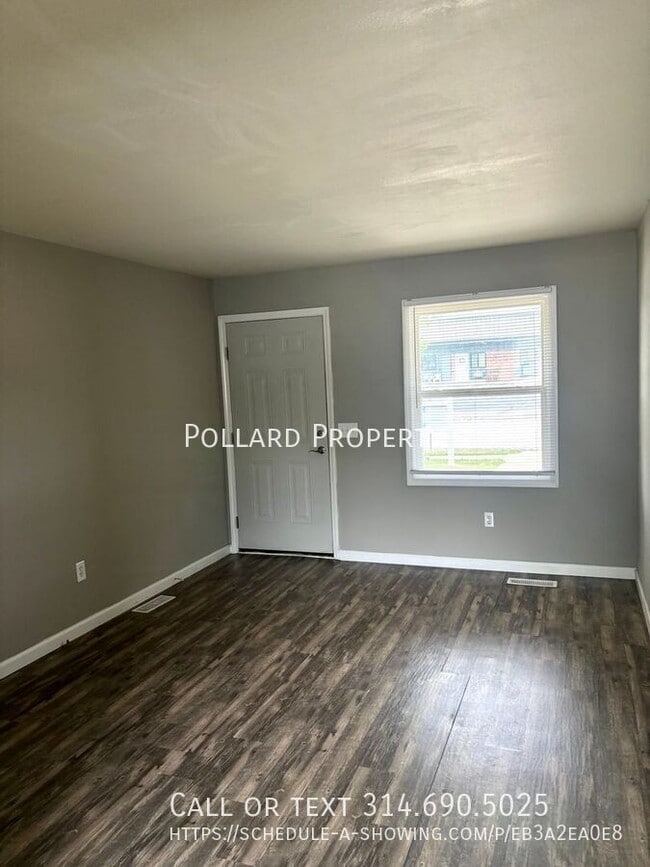 Building Photo - 300 Arlington Way