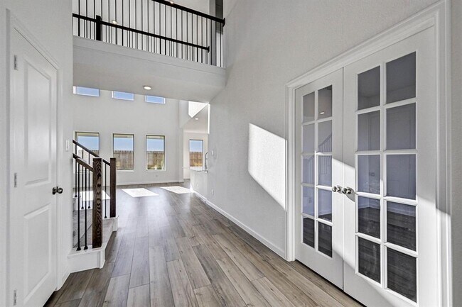 Building Photo - 2605 Mackinac Bay Dr