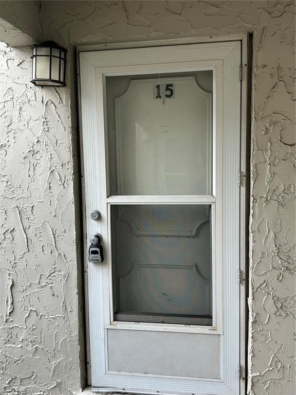 Foto del edificio - 1103 Cypress Gardens Blvd