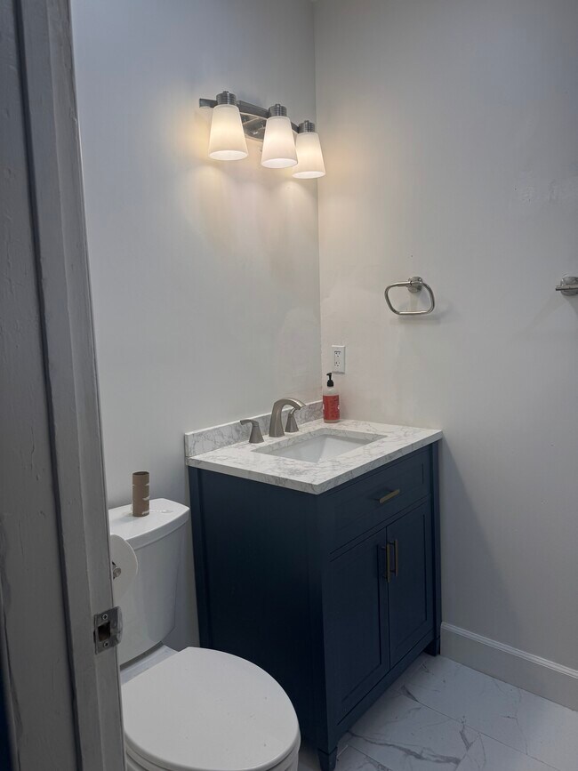 Foto del edificio - 619 S Bradfield Ave