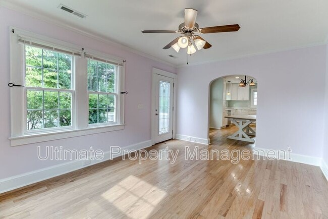 Photo - 2113 Jackson St House