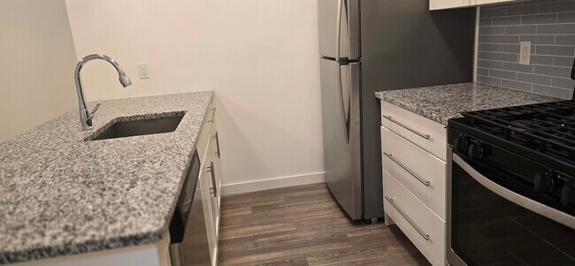 Foto del edificio - 61 Virginia Ave