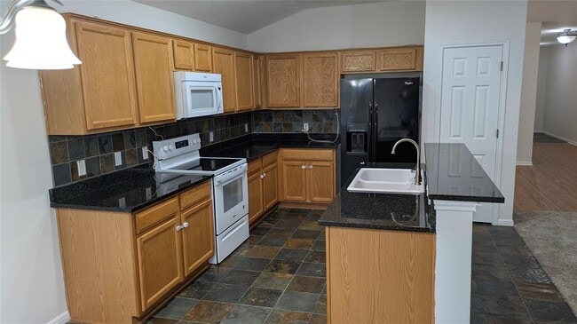 Building Photo - 7737 Little Deer Trail