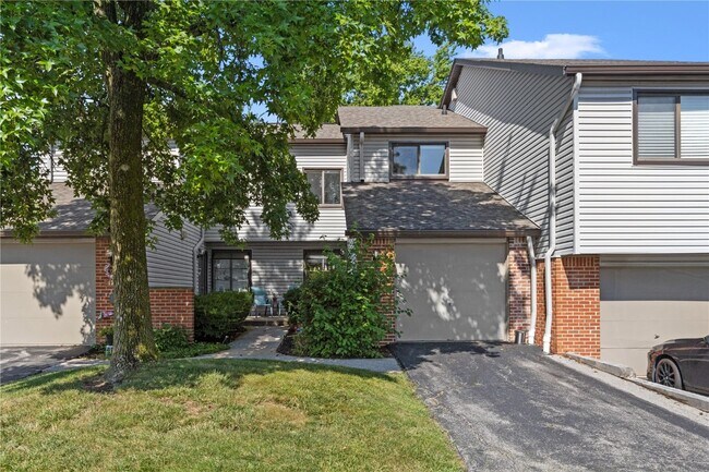 Building Photo - 1707 Thorny Briar Dr
