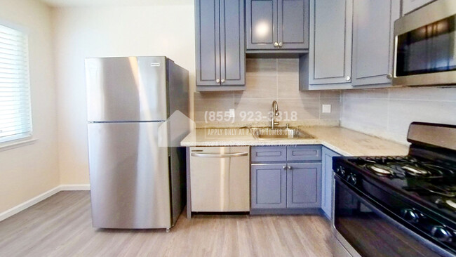 Foto del edificio - 2345 Sutter Ave