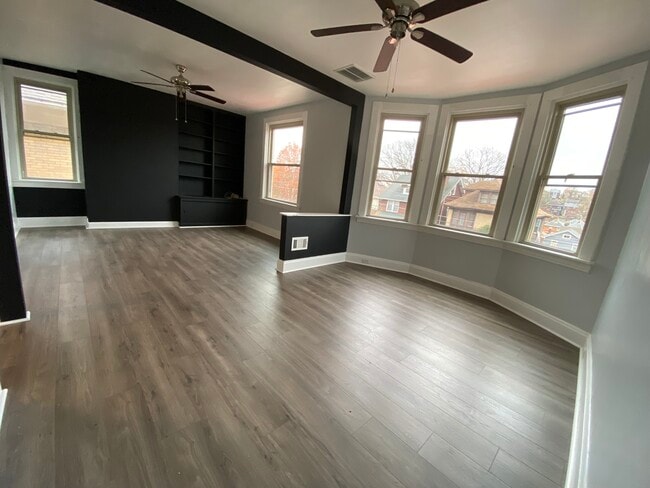 Photo - Gaylord Apartment