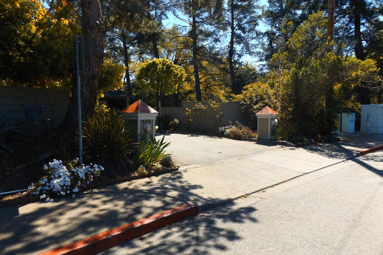 Foto principal - 408 La Gonda Way
