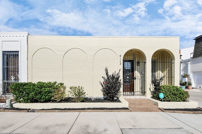 Foto del edificio - 4112 Meyerwood Dr