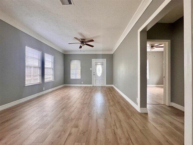 Foto del edificio - 4106 Robertson St
