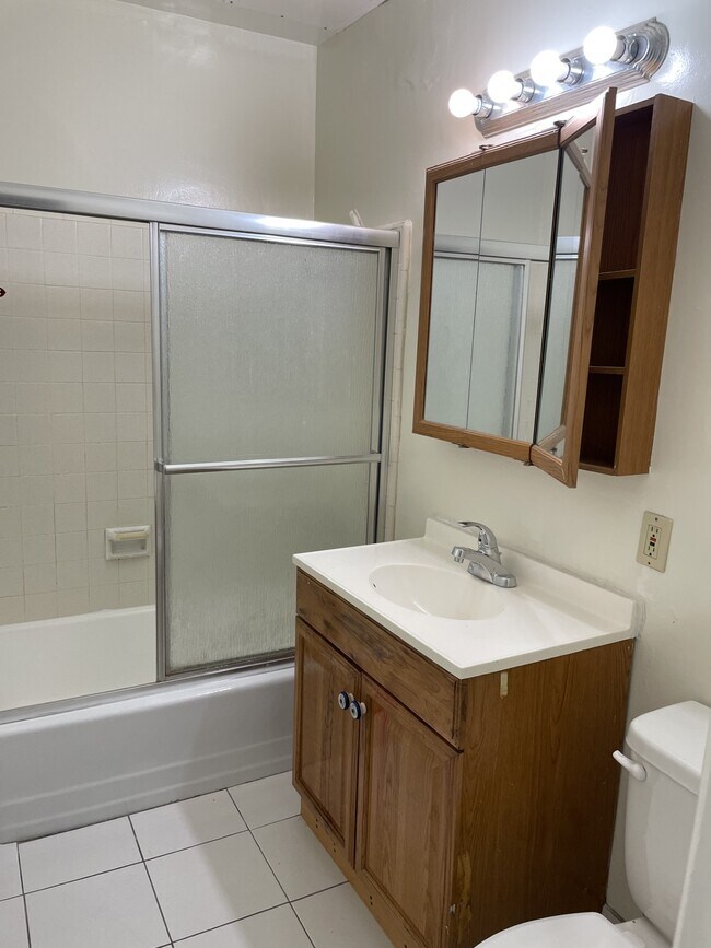 Foto del edificio - 2207 Carnegie Ln