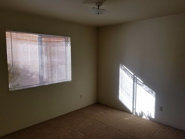 Building Photo - 4490 Alder St